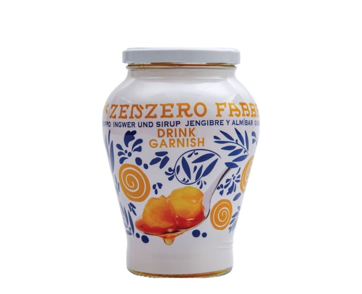 Owoce w syropie Fabbri Zenzero [1000g] Kandyzowany imbir w syropie do użytku barmańskiego (garnish). Kawałki imbiru w szklanym słoju. 1