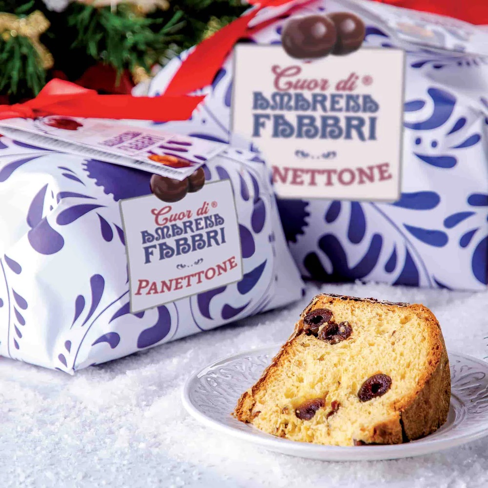 Włoski wypiek z bakaliami – babka Fabbri Panettone z wiśniami Amarena Fabbri.